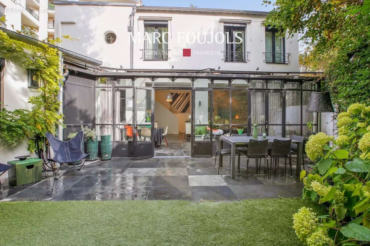 Maison à NEUILLY-SUR-SEINE