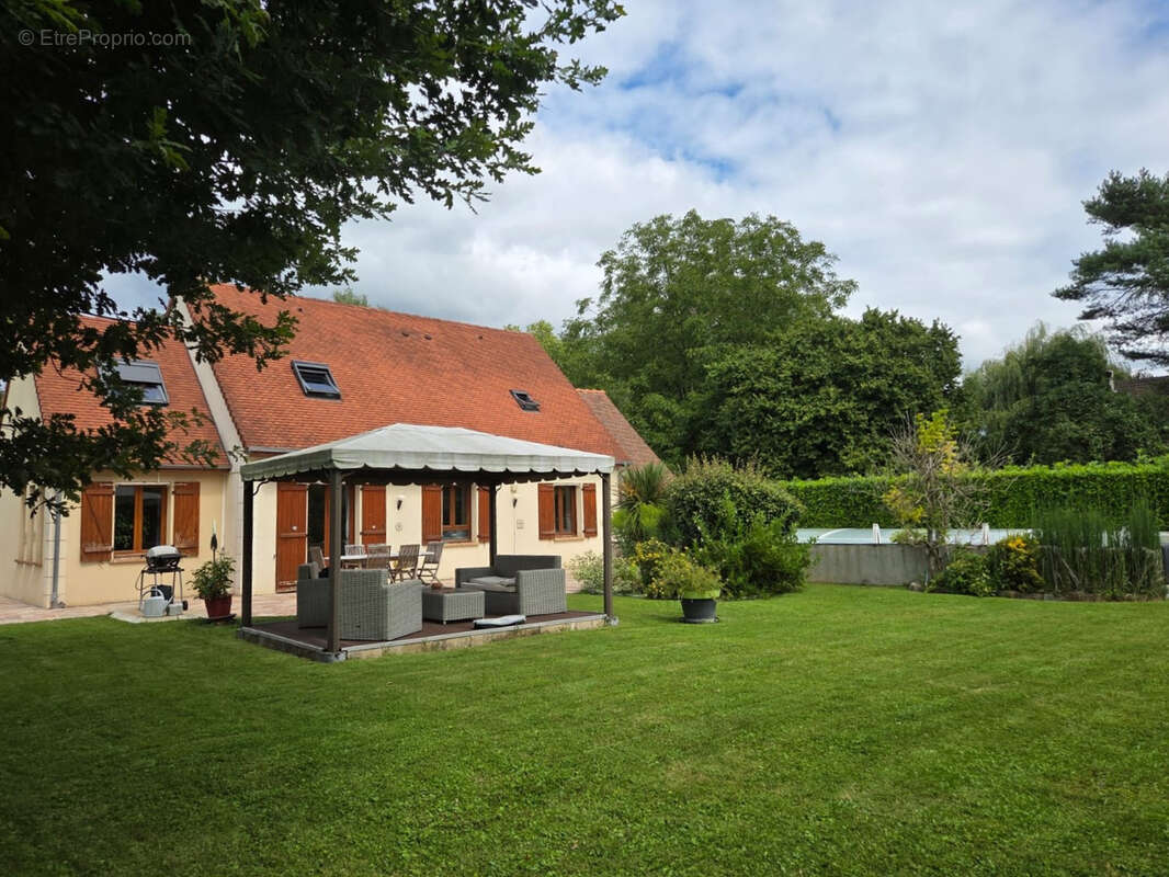 Maison à VILLIERS-SUR-MORIN