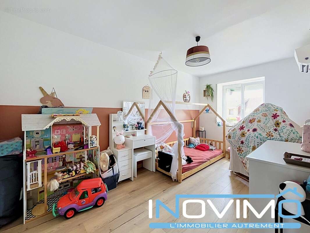 Maison 128 m² à Cappelle-La-Grande  - photo 9