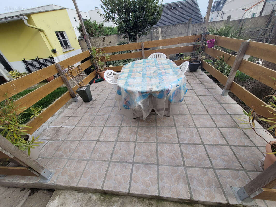 À VENDRE   Maison 4 pièces avec dépendance à Saint-Denis (secteur Pierrefitte, limite Montmagny) - photo 4