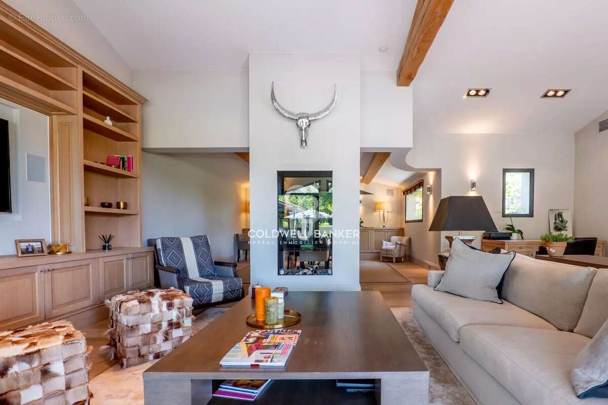 Maison à MOUGINS