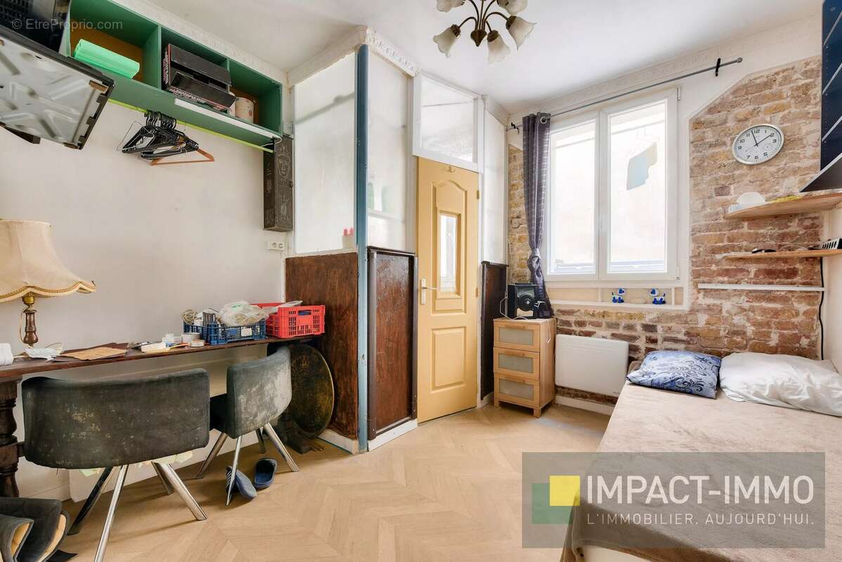 Appartement à PARIS-17E