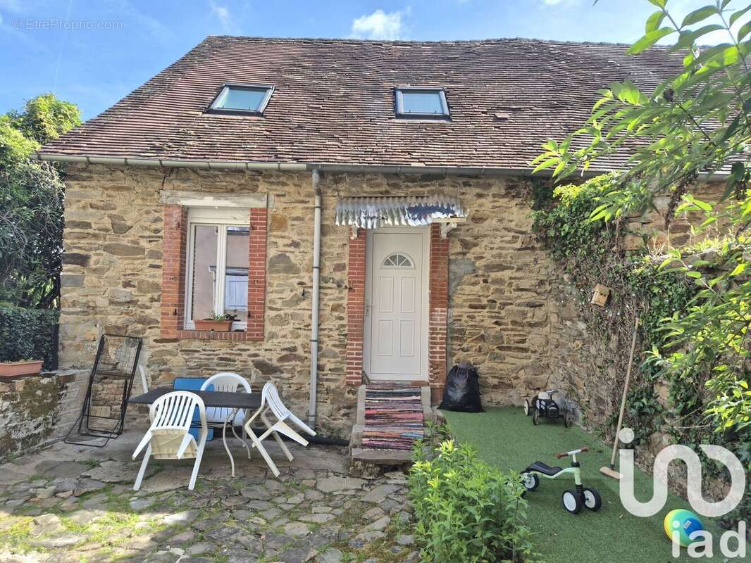 Photo 3 - Appartement à SAINT-YRIEIX-LA-PERCHE