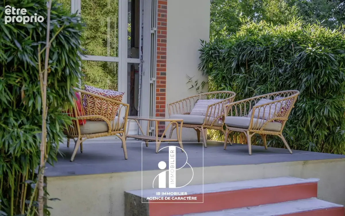 Maison de charme de 223 m²  /jardin 1.053m² - photo 10