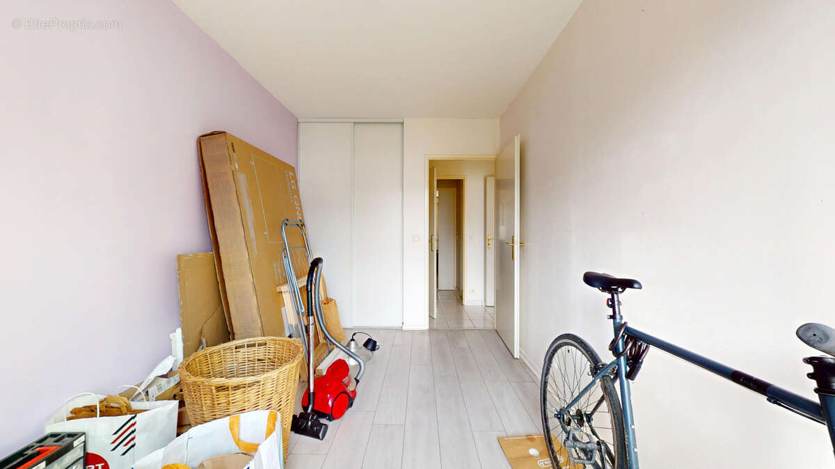 Appartement à LE PLESSIS-PATE