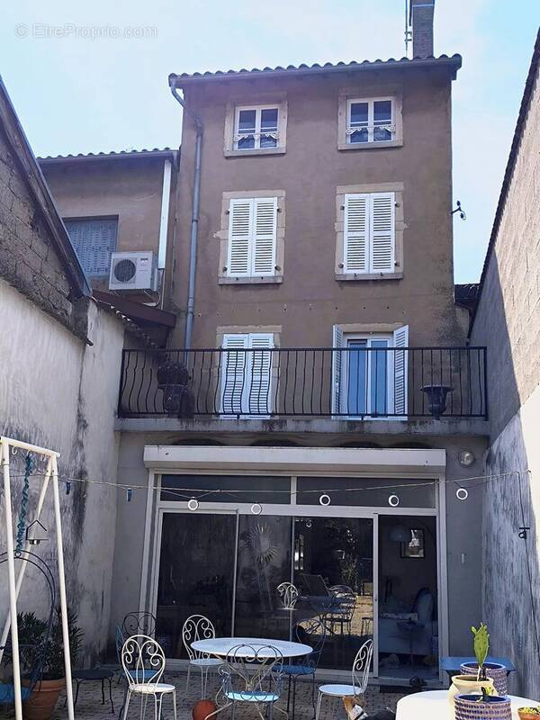 Maison à THOISSEY