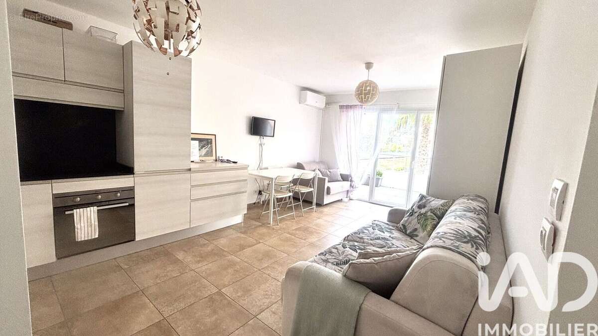 Photo 2 - Appartement à ROQUEBRUNE-CAP-MARTIN
