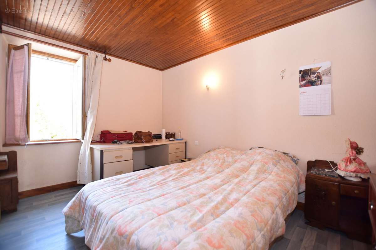 Appartement à PLEAUX