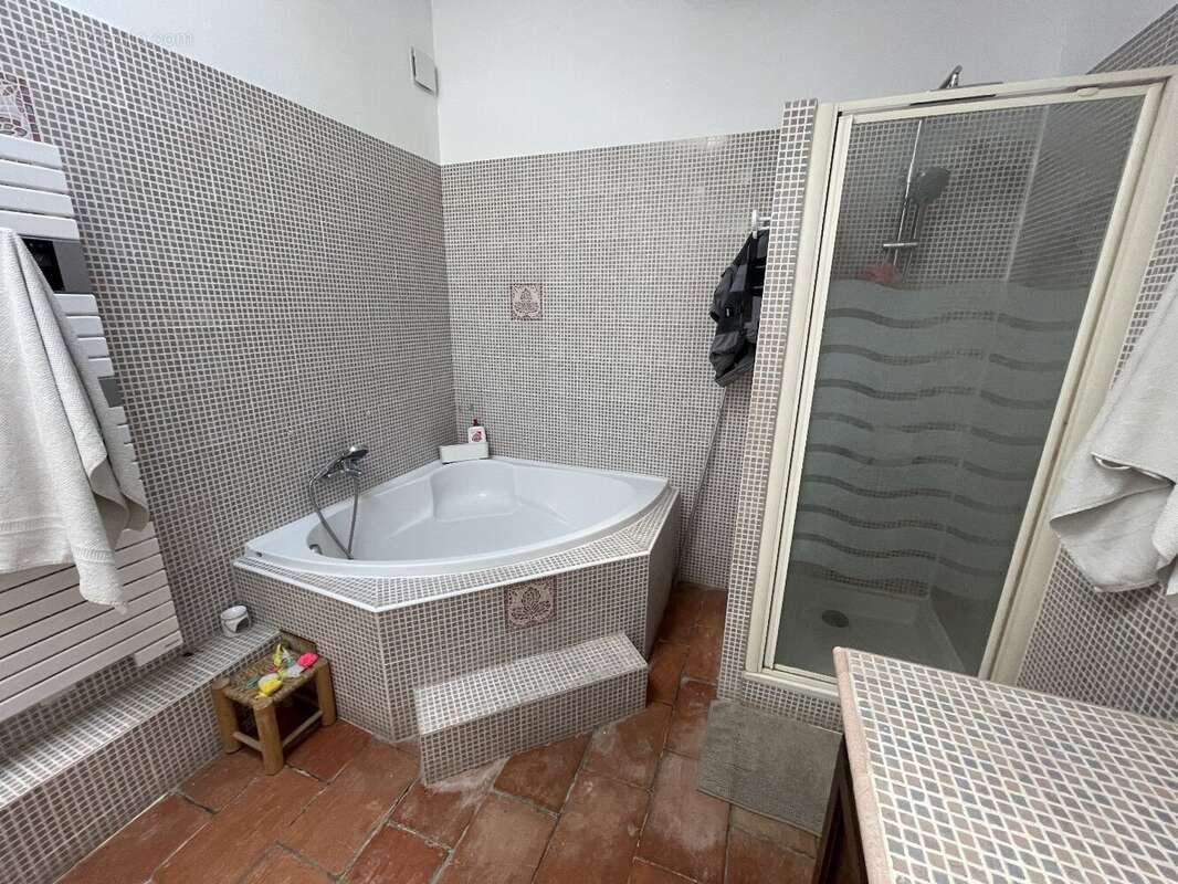 Maison à POMEROLS