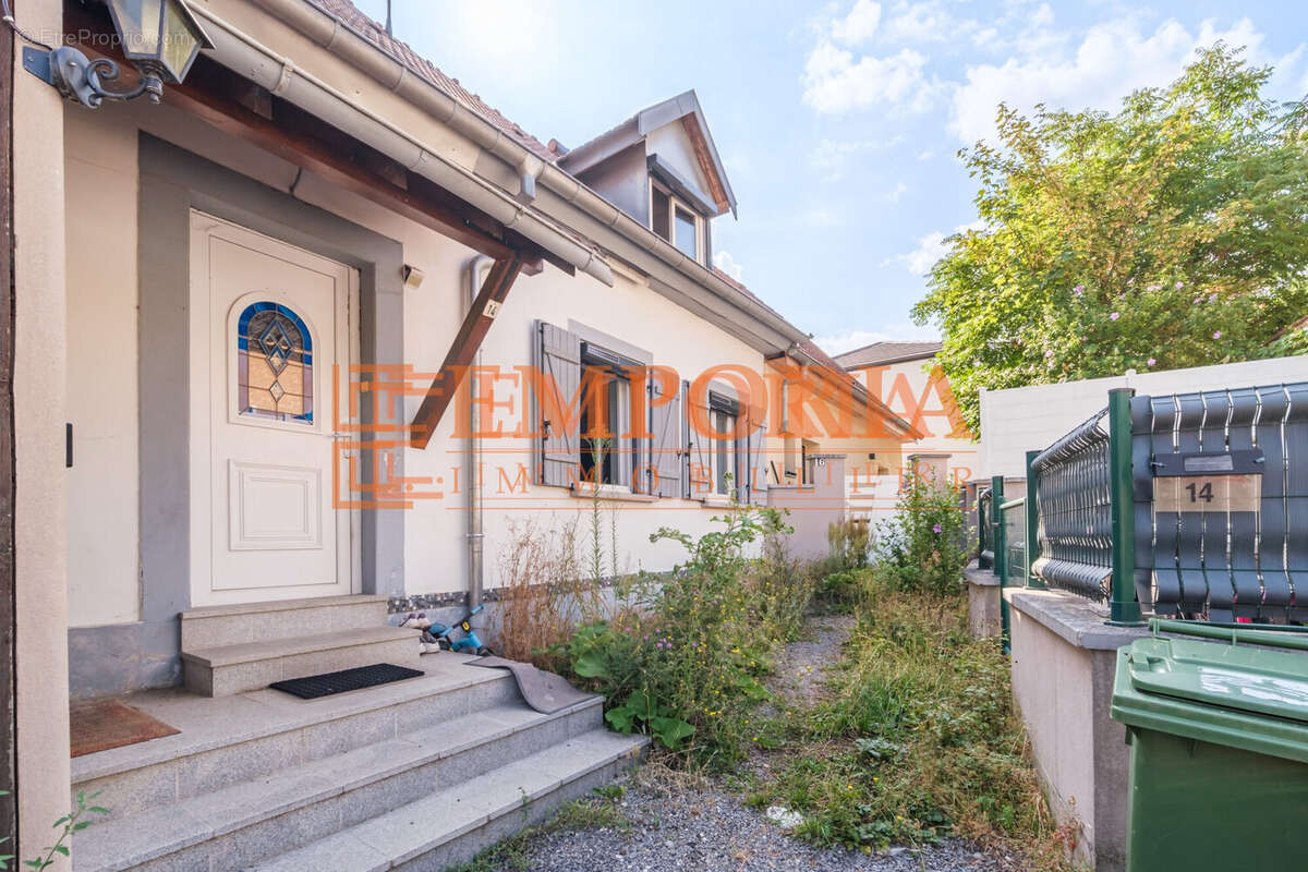 Maison 80 m² à Wittenheim  - photo 9
