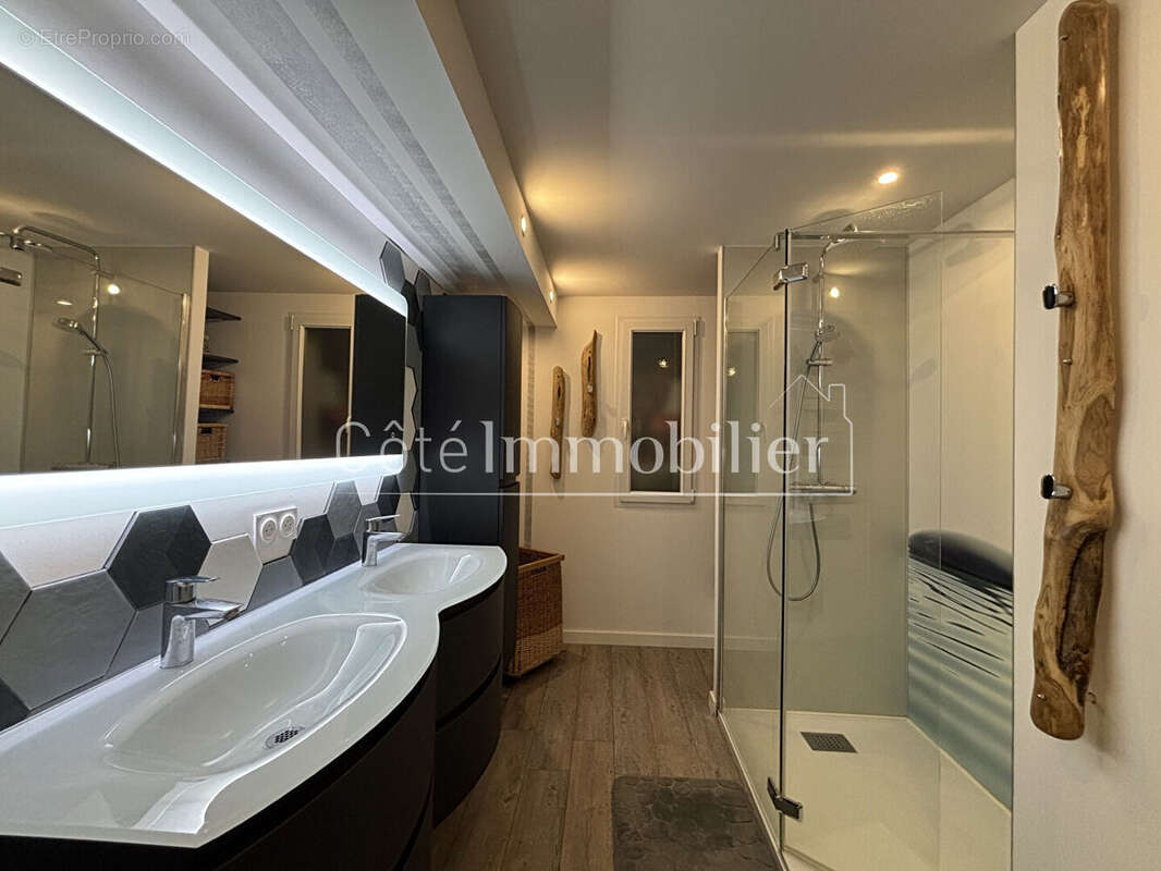 Maison à SAINT-MICHEL-CHEF-CHEF