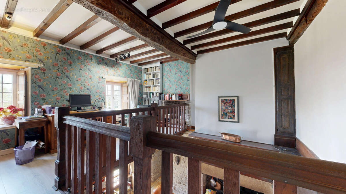 Propriété de caractère du XVIIIᵉ siècle avec maison et dépendances - photo 21