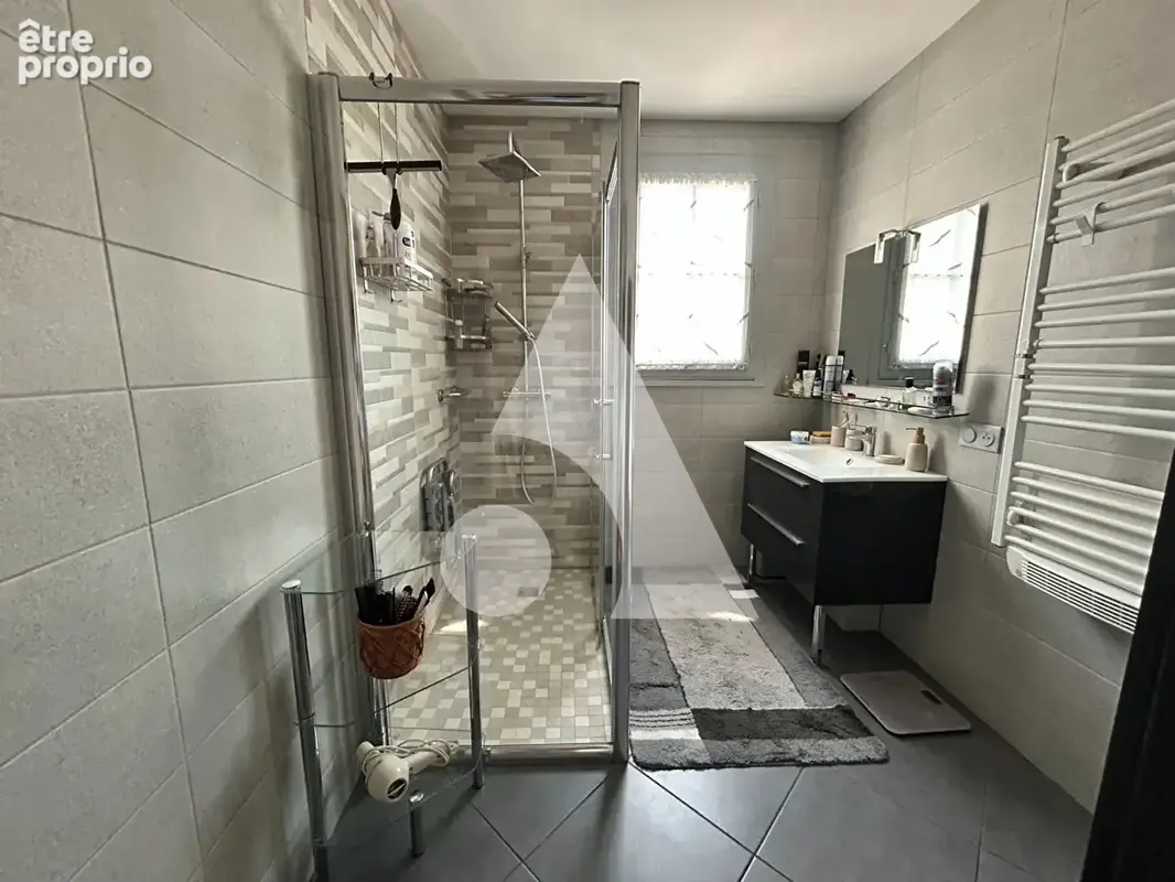 Maison Varaire 4 pièce(s) 100 m2 - photo 4