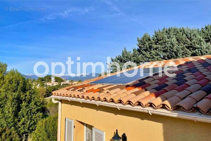 Maison à SAINT-LAURENT-DU-VAR