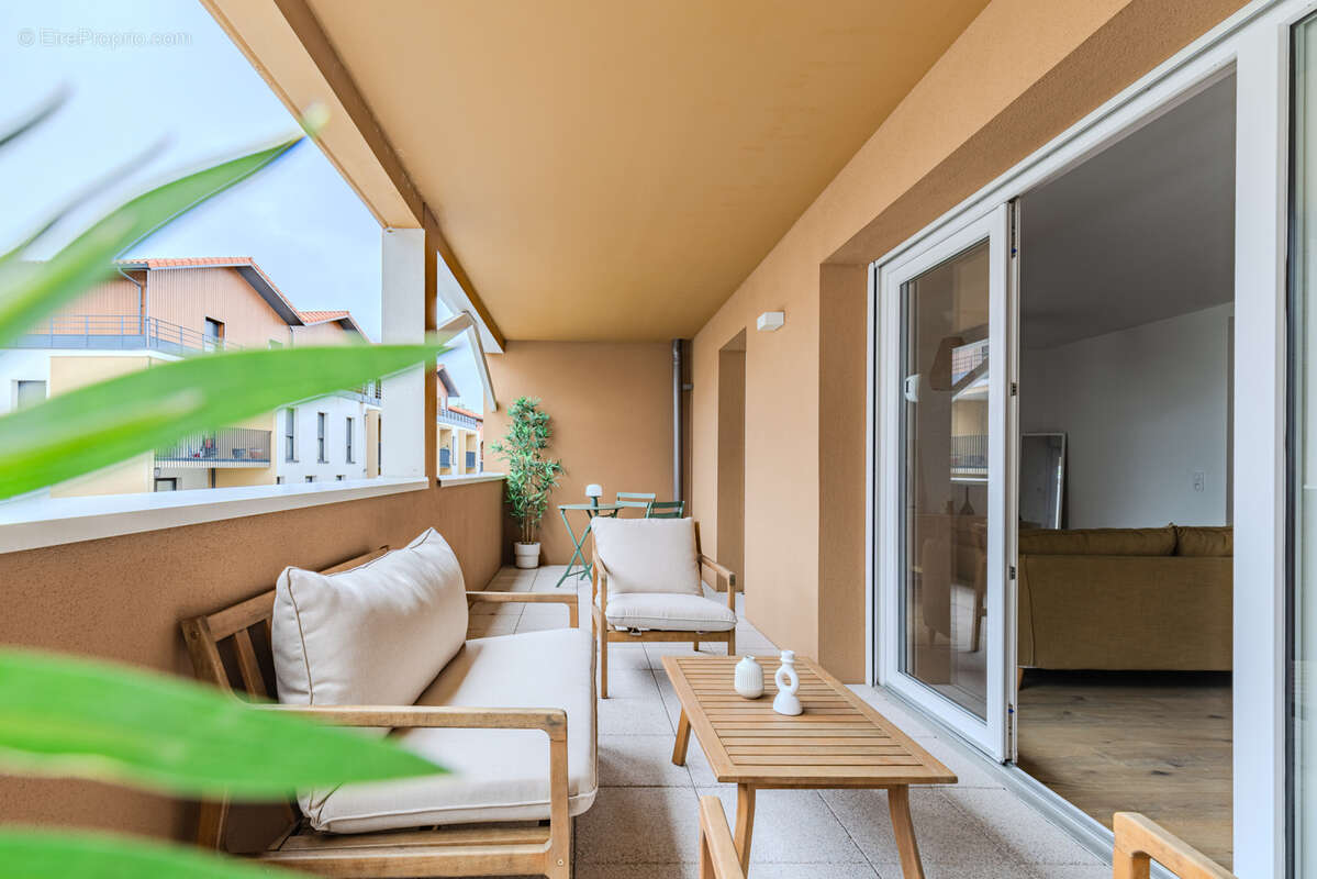 Terrasse - Frais de notaire offert - 2 parkings - photo 4