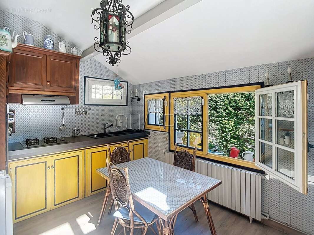 Charme de la pierre pour cette maison au coeur du Parc Naturel - photo 7
