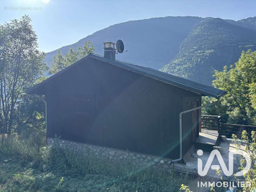 70 m² à Saint-Alban-Des-Villards  - photo 6