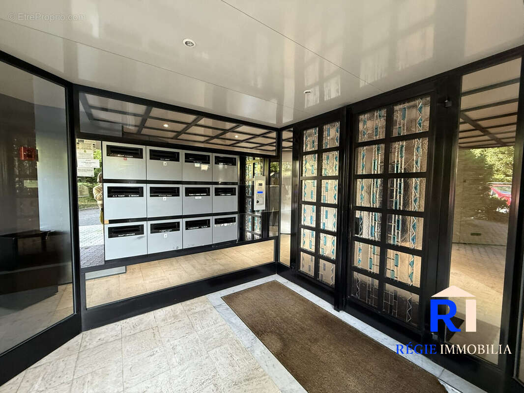 Copropriété de bon standing - Appartement à GRENOBLE