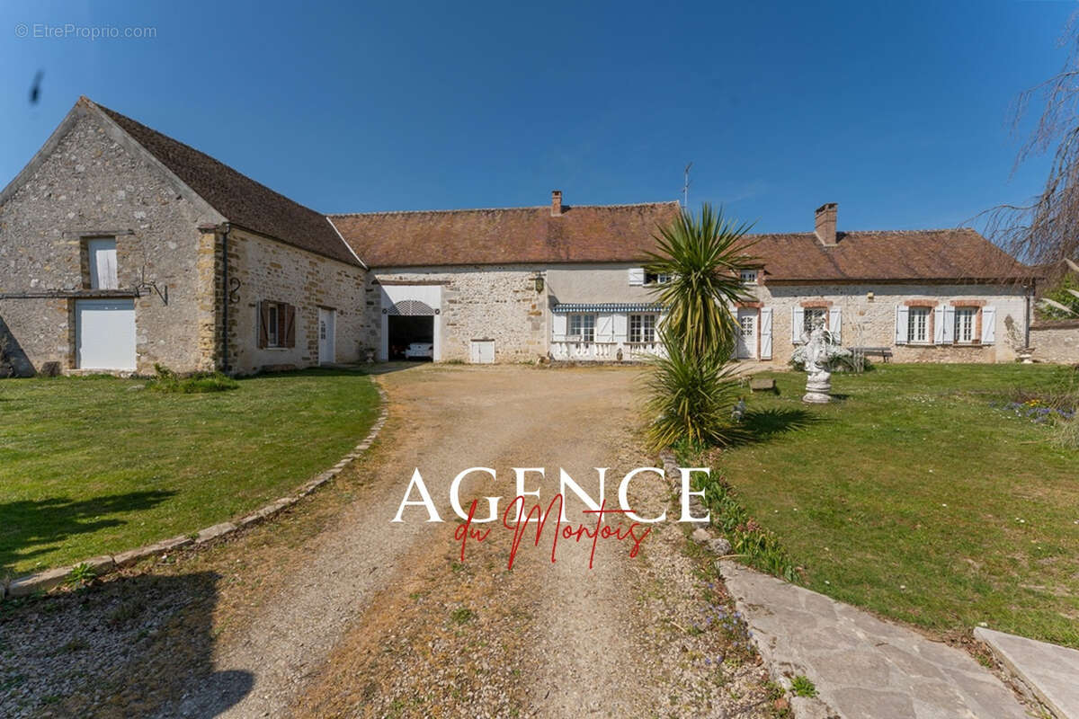 Maison à DONNEMARIE-DONTILLY