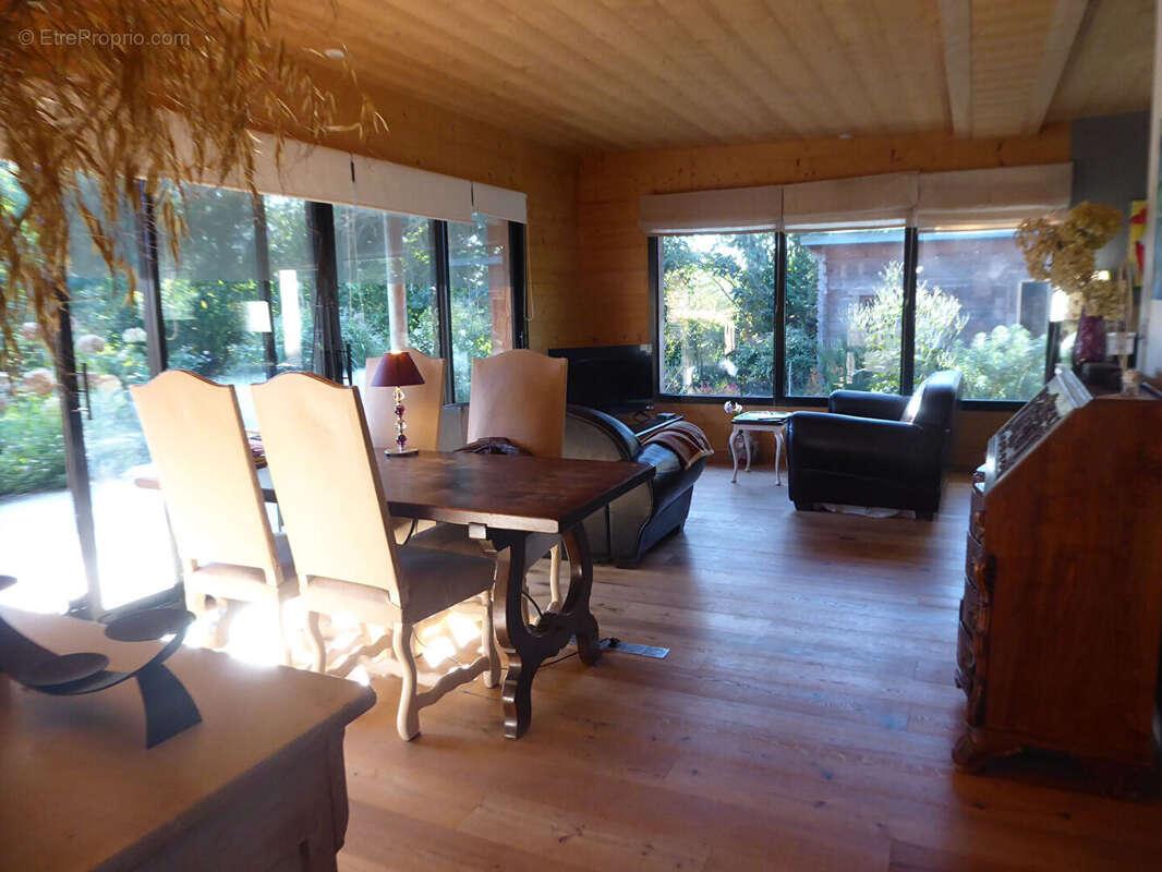 Maison à PONT-L'EVEQUE