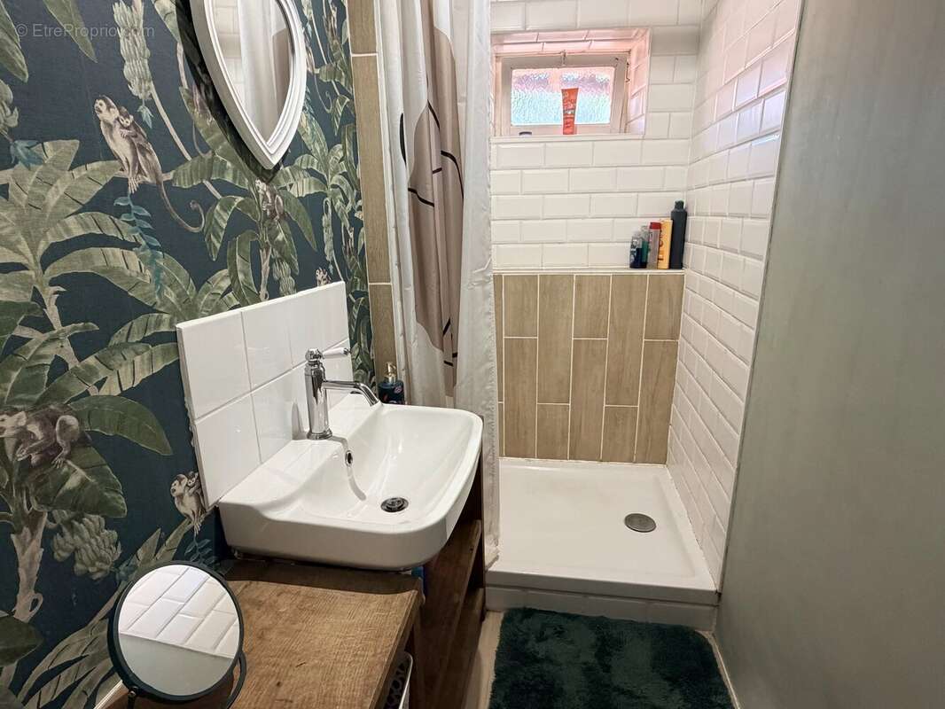 Quatre chambres, grande maison familiale, très bien rénovée - photo 13