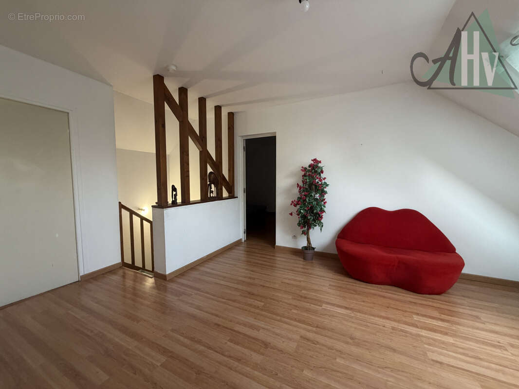 Maison fonctionnelle de plain-pied - 193 m2 - 7 pièces - Secteur Sourdun - photo 14