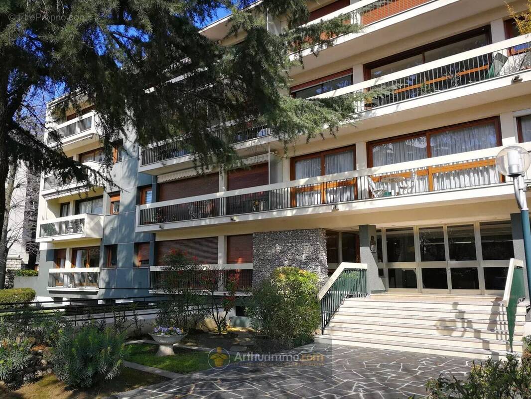 Appartement à SAINT-GRATIEN
