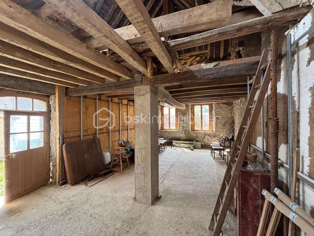 Maison à Saint-Maurice-Aux-Riches-Hommes - photo 7