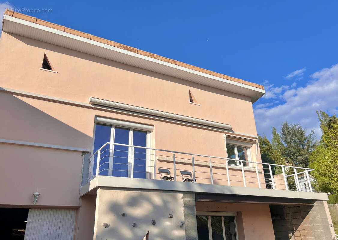 Maison à LA FOUILLOUSE