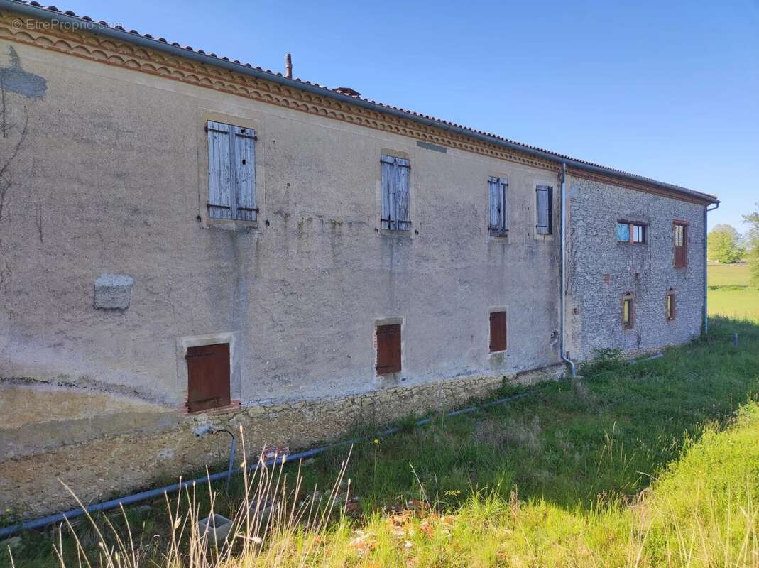 Maison à CADALEN