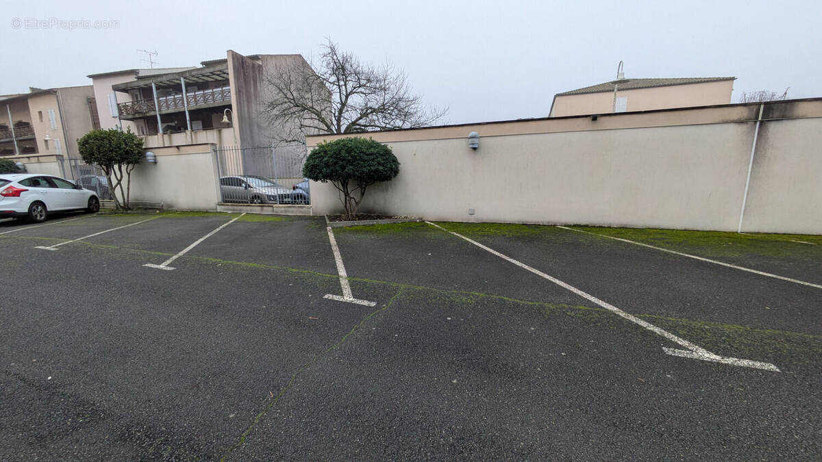 Parking à ROCHEFORT