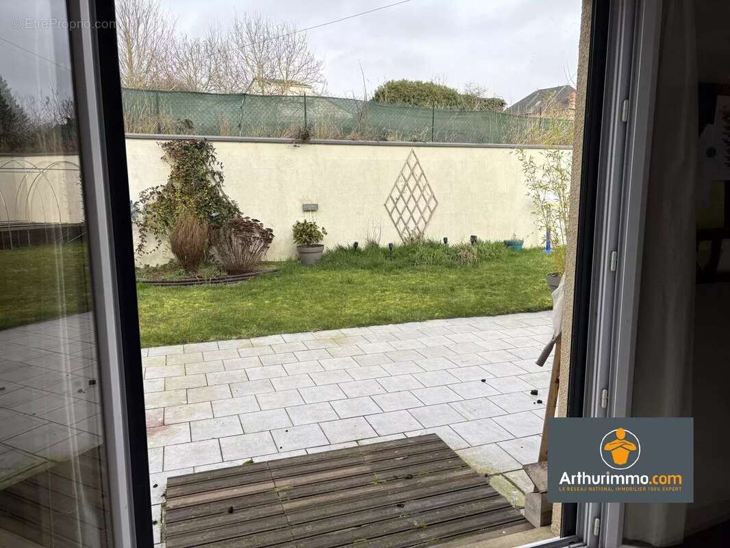 Maison à NEUFCHATEL-SUR-AISNE