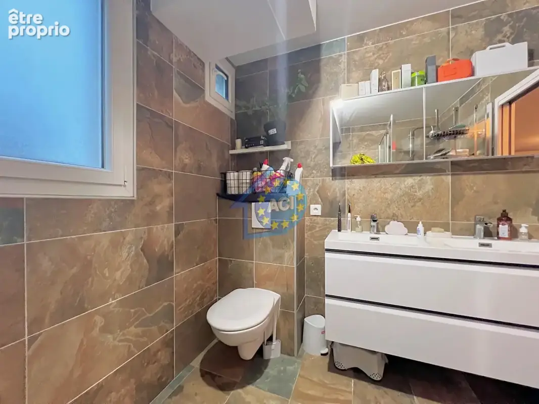 Mantes la Ville, Appartement de type F4 CAVE PARKING, 65m² Hab, PROCHE  Gare SNCF - photo 5