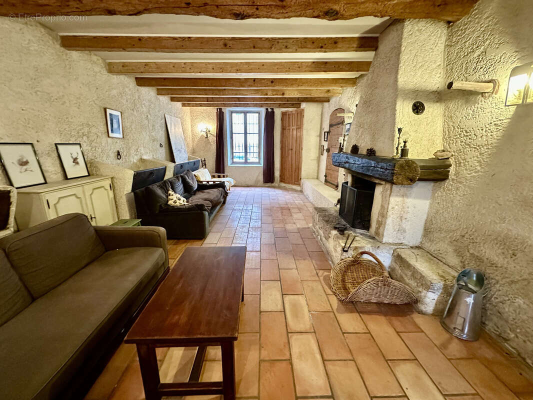 Maison à BRUE-AURIAC