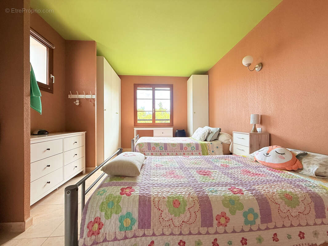 Maison à LA CRAU