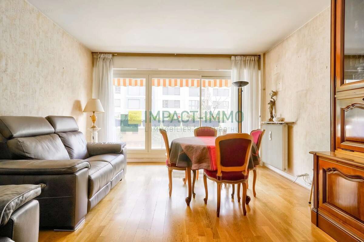 Appartement à CLICHY