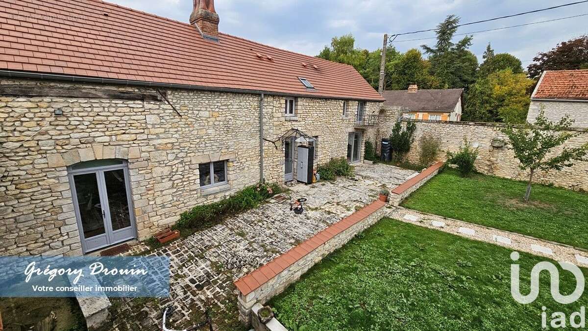 Photo 2 - Maison à BUTHIERS