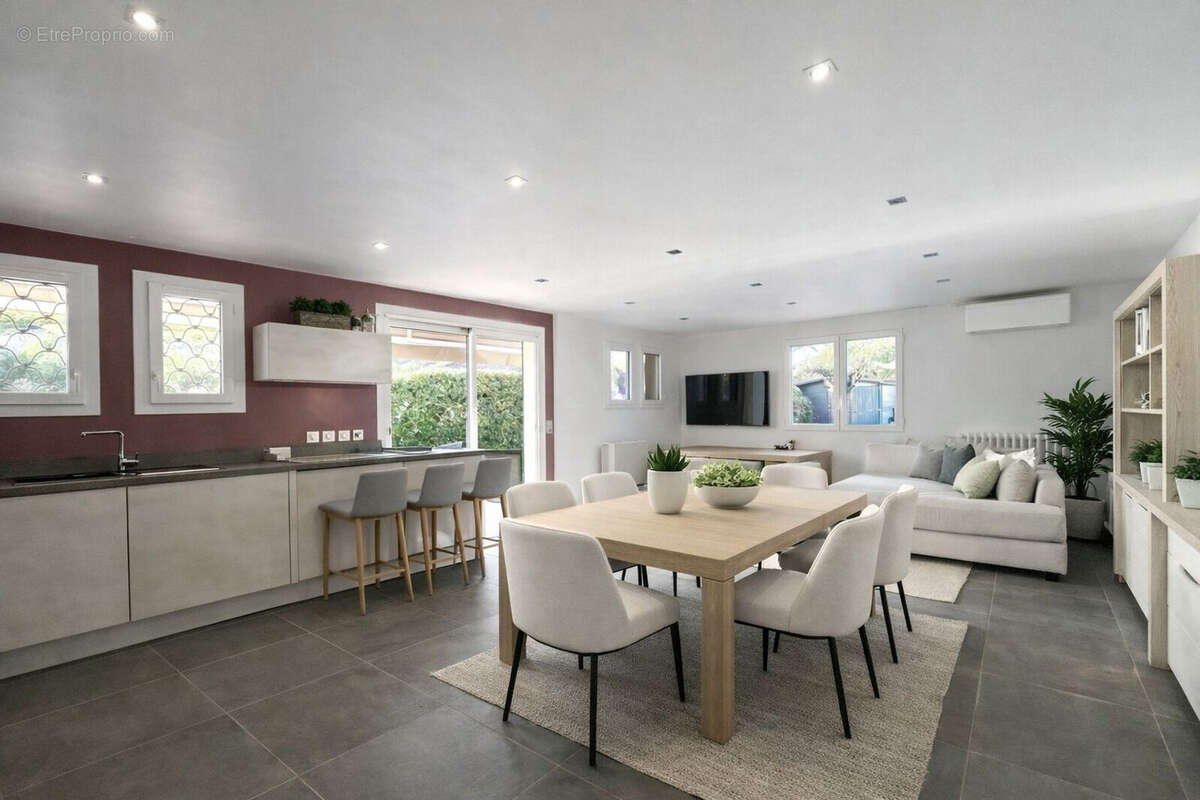 Appartement à SAINT-RAPHAEL