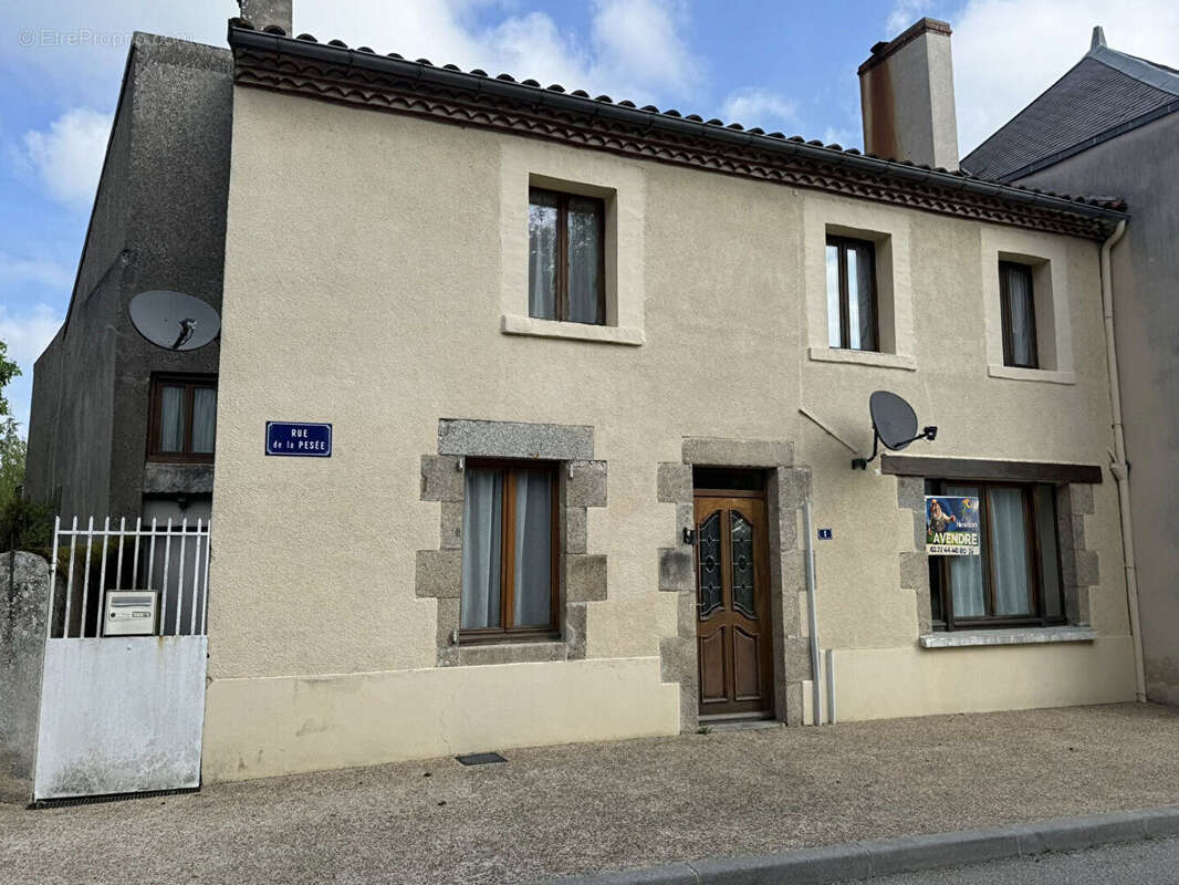Maison à TERSANNES