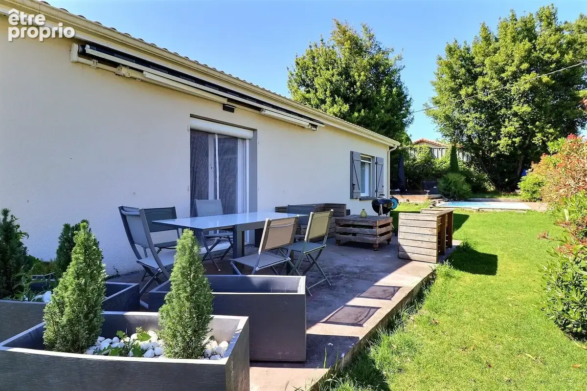 Maison à SADIRAC
