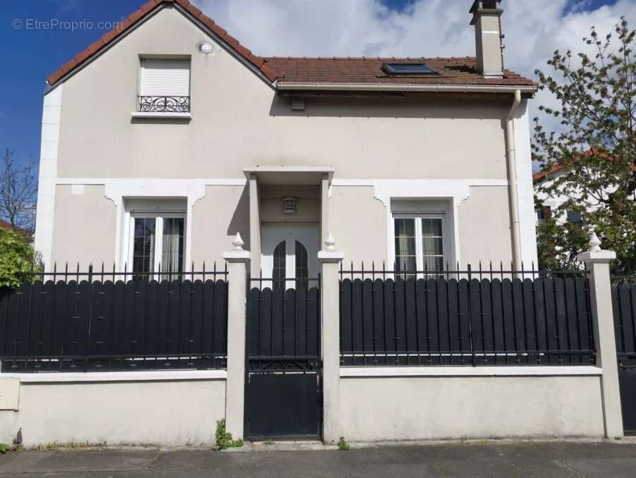 Maison à VITRY-SUR-SEINE