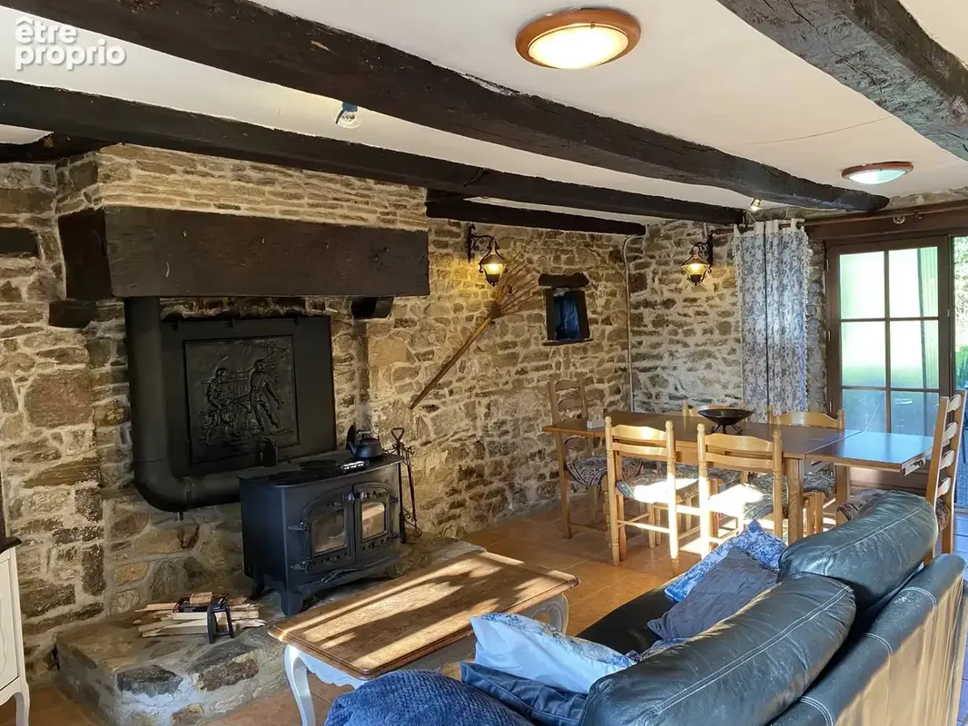 Deux maisons dans un charmant hameau de Bussière Poitevine avec potentiel de revenus - photo 4