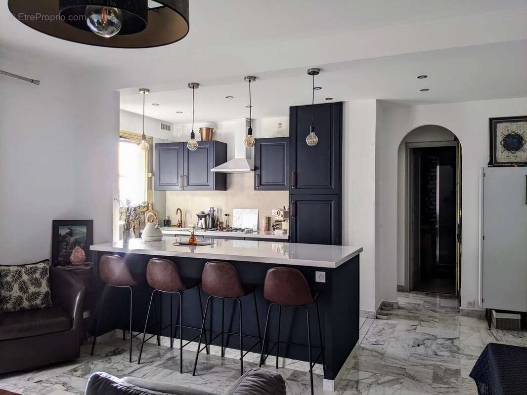 Appartement à MANDELIEU-LA-NAPOULE