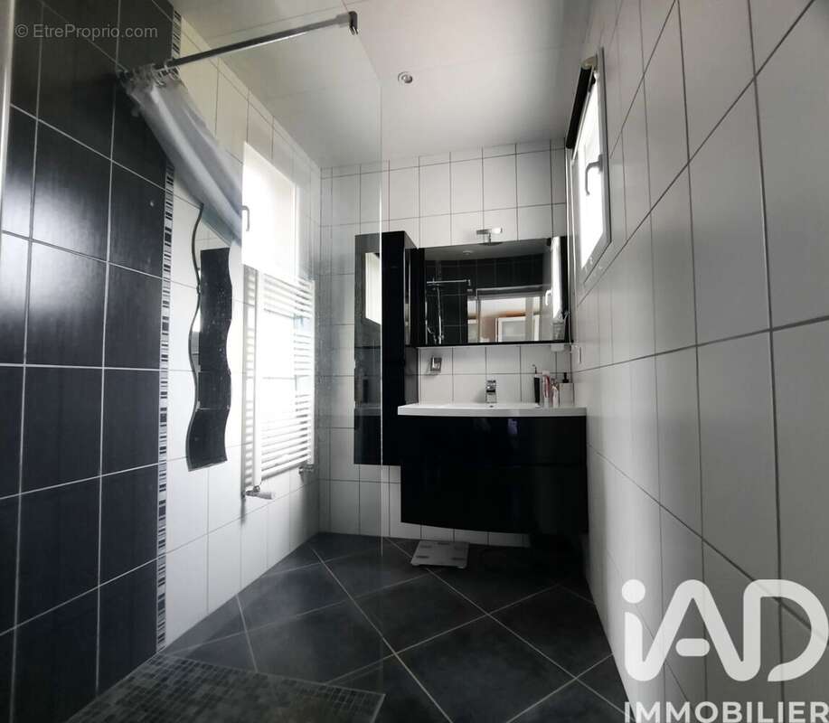 Photo 4 - Maison à SAINT-BAUZILLE-DE-PUTOIS