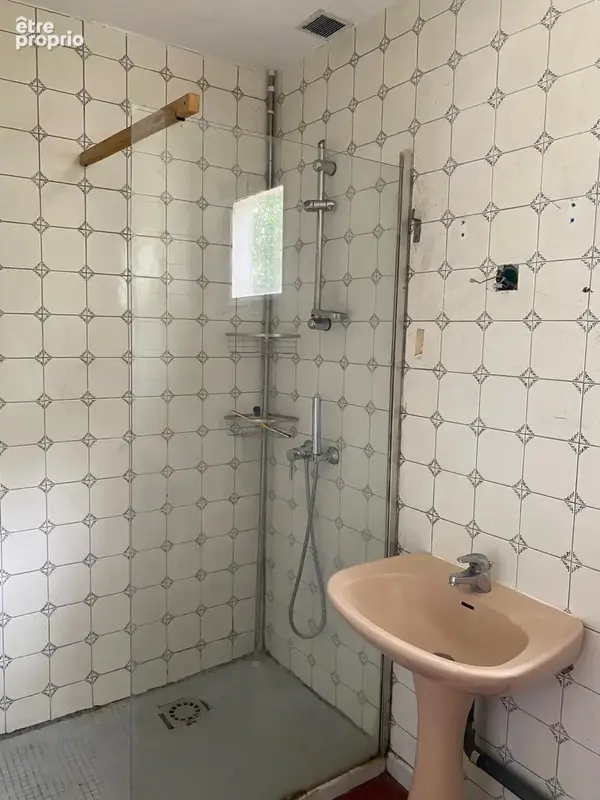 Investissement locatif  : Maison plain pied T2 . - photo 7