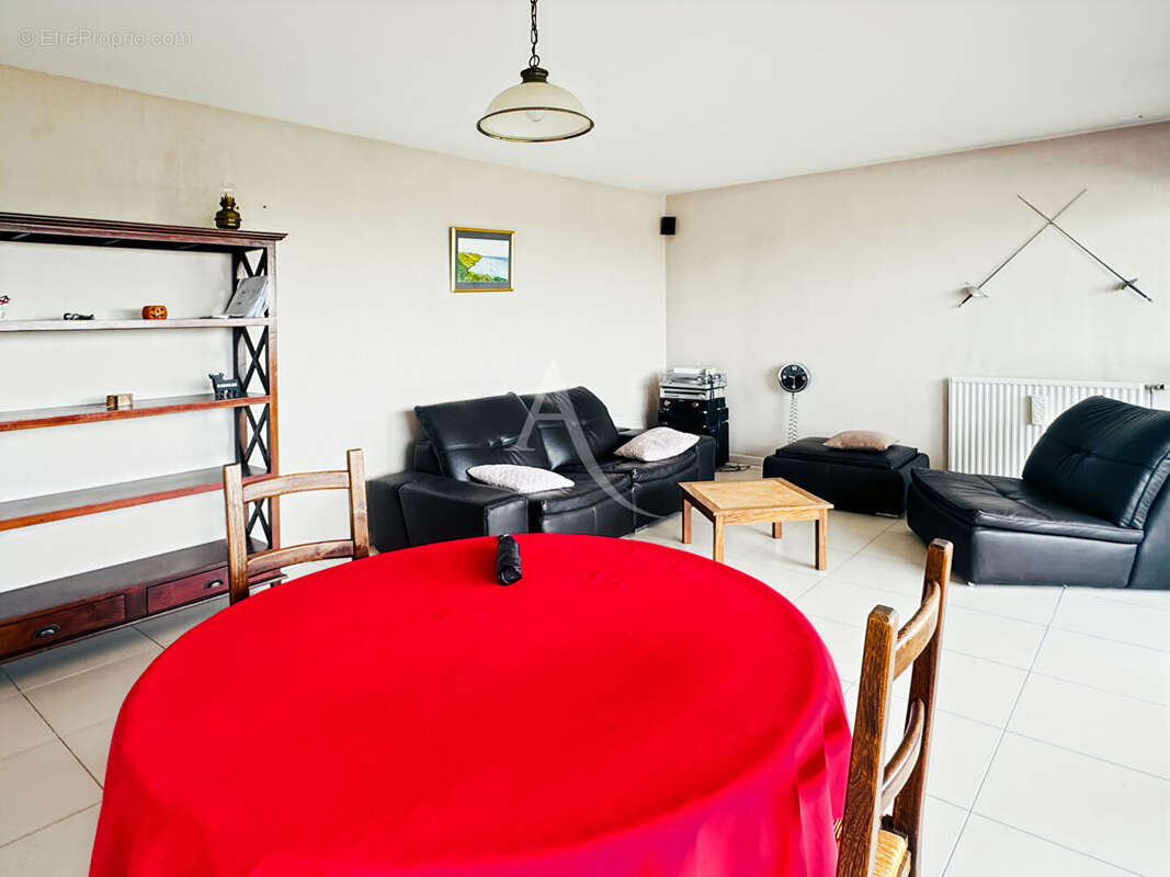 Appartement à MAISONS-ALFORT