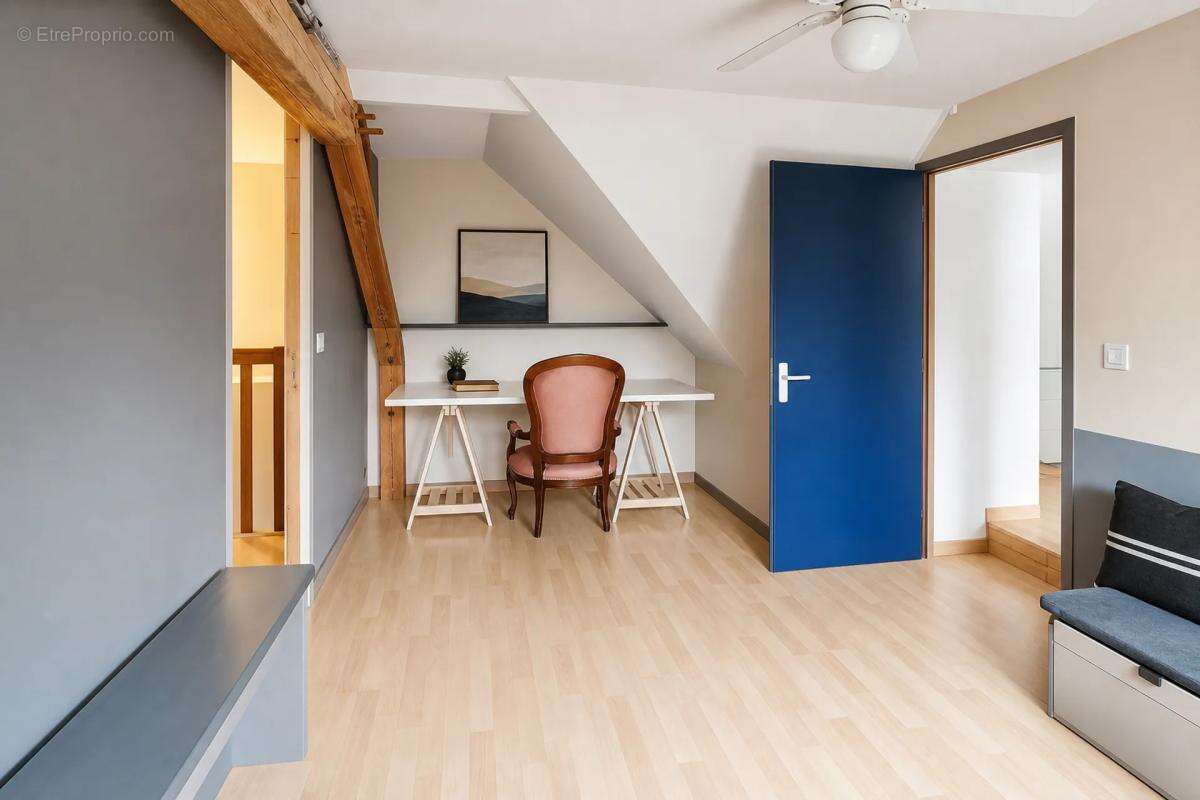 Vaste maison ancienne de 115 m² à Villerable - photo 5