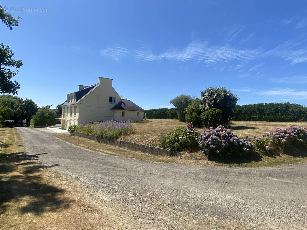 Maison à POULDREUZIC