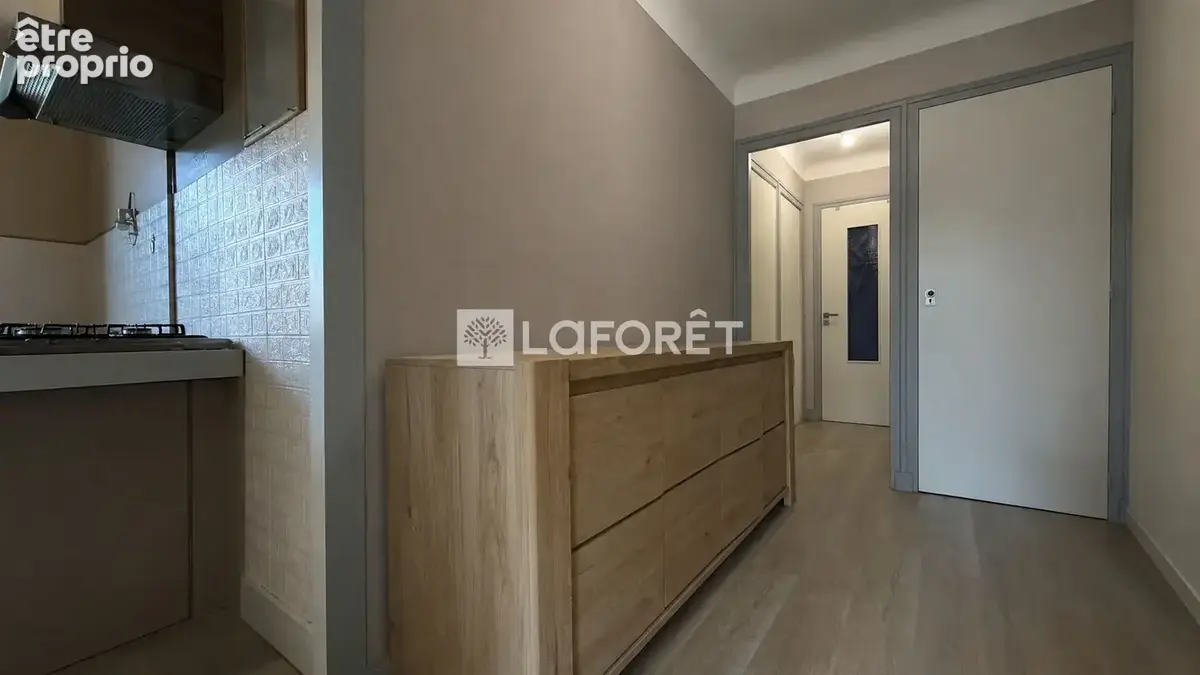 Appartement 65 M² -2 CHAMBRES  à vendre en centre-ville d'Albertville - photo 2