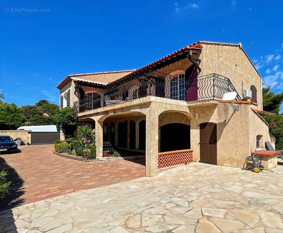 Maison à CARRY-LE-ROUET